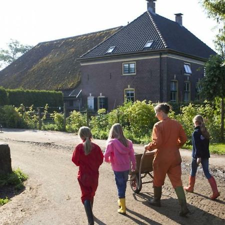 Hotel Hoeve De Pippert Ophemert Exterior foto